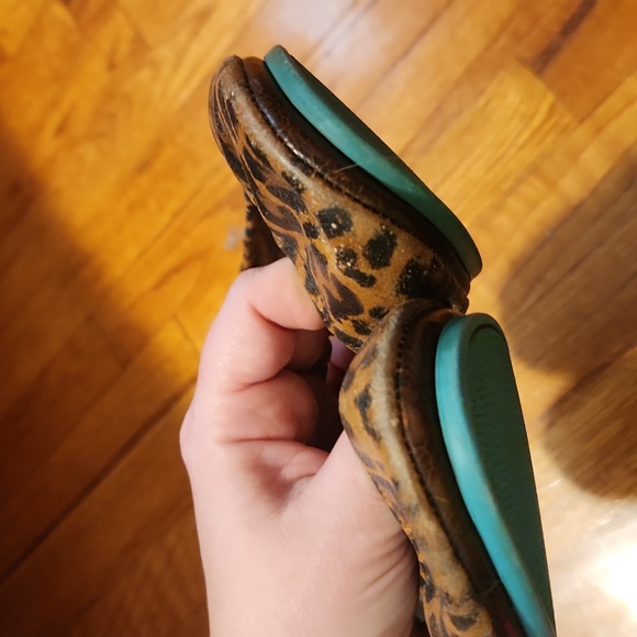 Leopard Tieks - Picture 5 of 6
